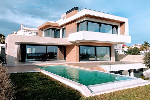 villa moderne de luxe avec piscine à débordement villa moderne de luxe avec piscine à débordement